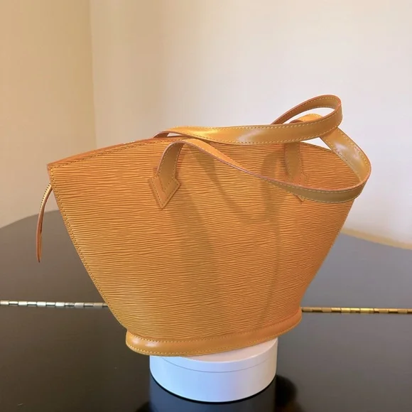 Louis Vuitton Authentic Luxury Vintage Retro Minimalist Epi Saint Jacques Bag - Picture 5 of 17